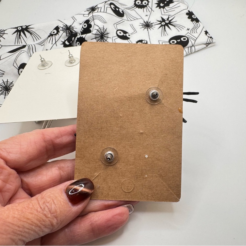 Halloween set - Spider and Skeleton Earrings and “So Softy” Headband - Picture 2 of 4